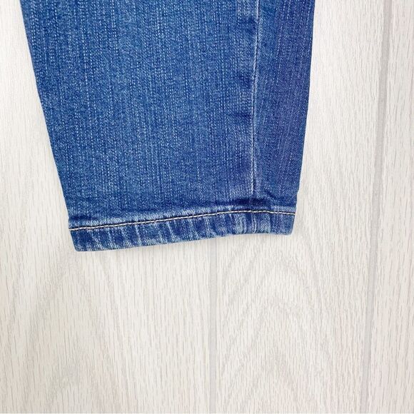 Torrid | Medium Wash Mid Rise Skinny Jeans Vintage Size 12 - Picture 7 of 10